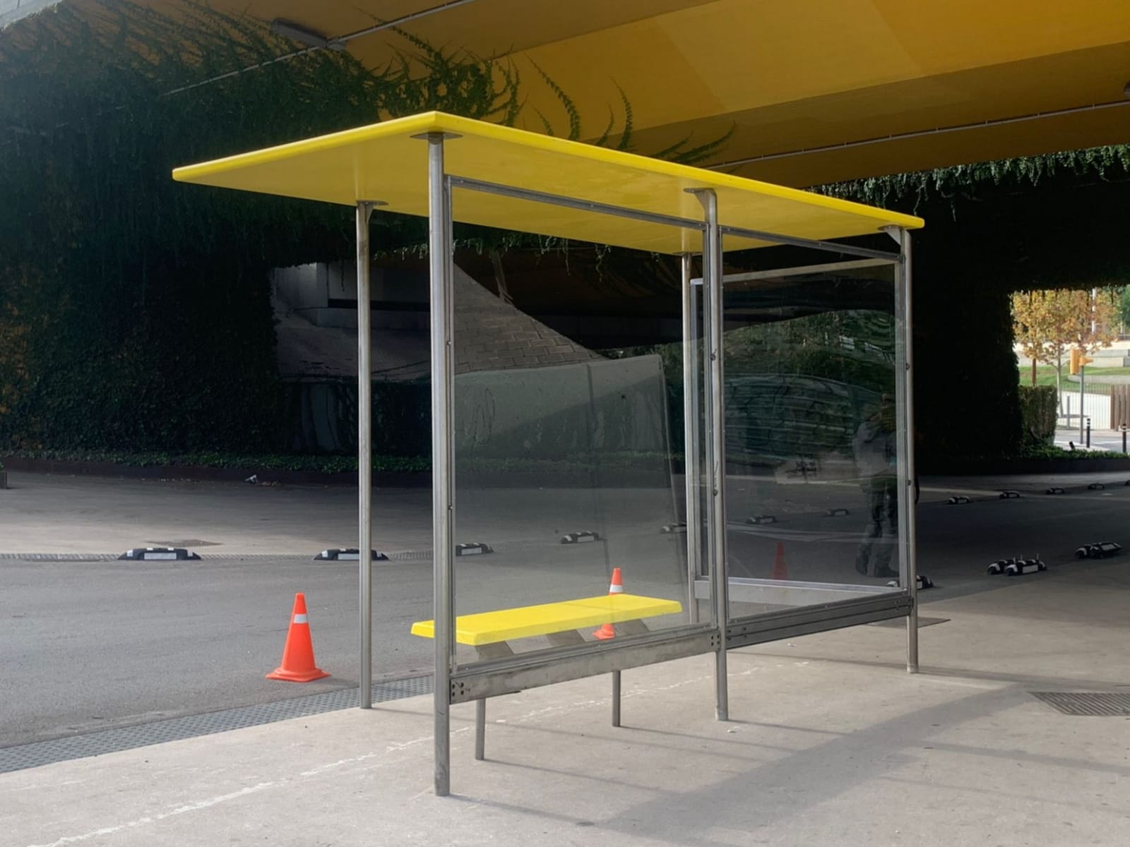 parada bus 188.5x136.7 304x409x145-164.5 (380eu.) 2u